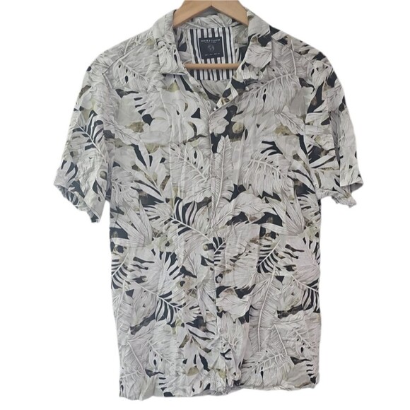 Denim + Flower Tropical Print Button Down Shirt Sz L Beach Resortwear Festival - Picture 1 of 16